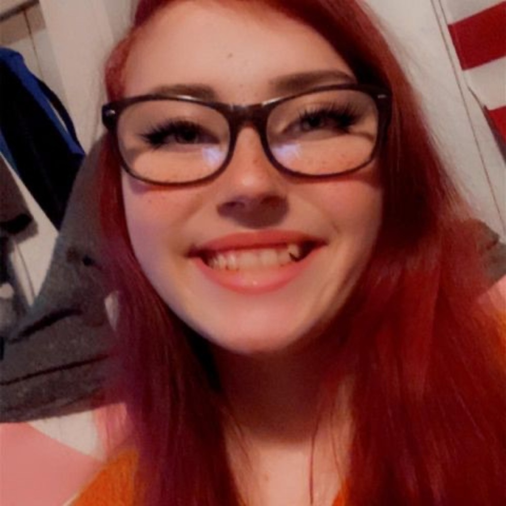 Meet your Posher, Holly